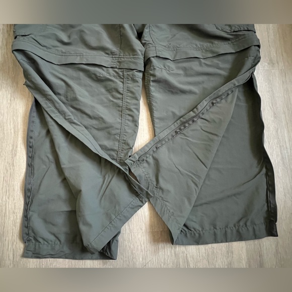 REI Convertible Cargo Men's Gray Pants UPF 50 XXL 28L with belt - Picture 4 of 10